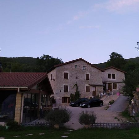 Au Temps Des Amours Bolozon Eksteriør billede